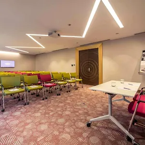 4* מלון Mercure Old Town